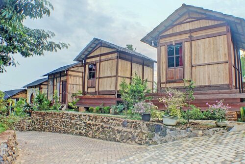 Гостиница Capital O 92681 Randu Mas Hotel & Resort Taman Purbakala в Бандар-Лампунге