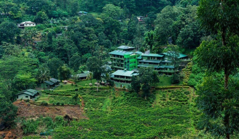 Фото Ramboda Falls Hotel