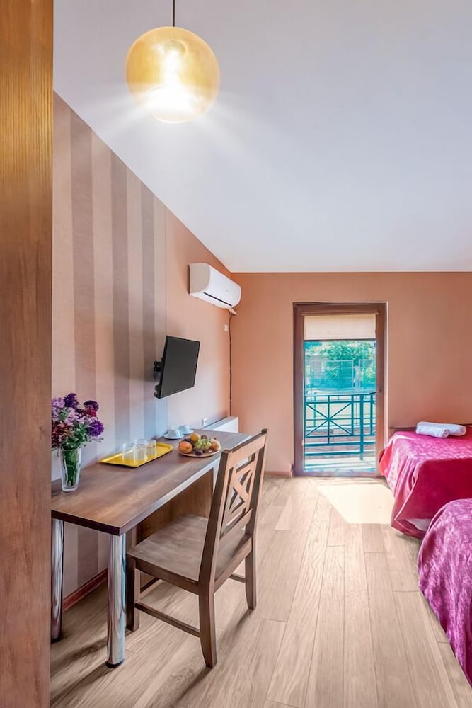 Фото Dzvel Ubanshi