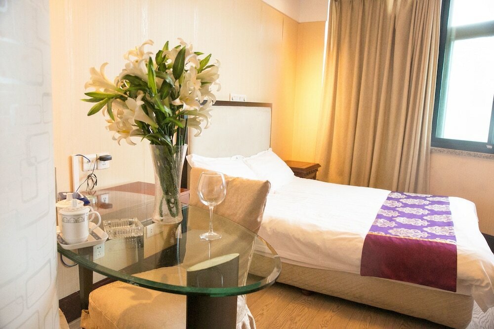 Фото Yixuan Light Luxury Hotel