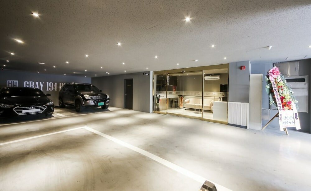 Фото Gray 194 Hotel