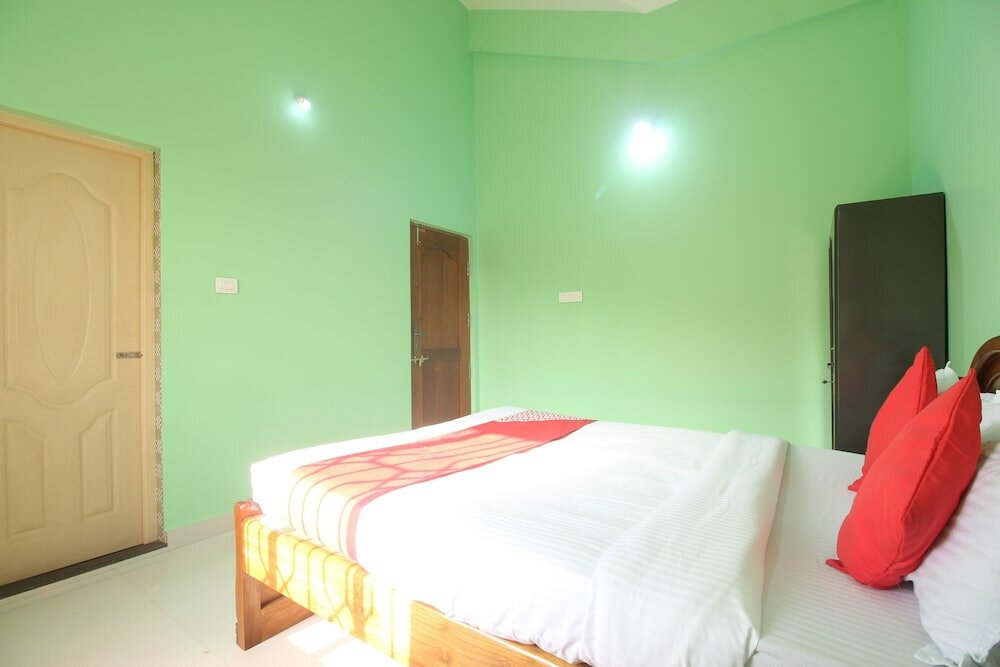 Фото Oyo 39345 Chrisander's Resort