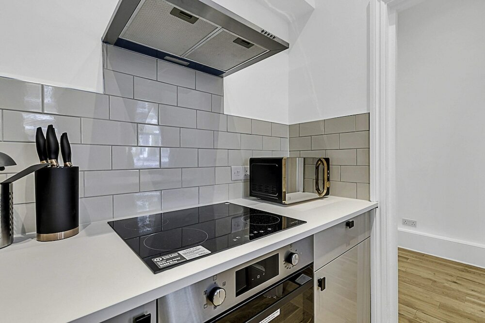 Фото Contemporary Oasis in Paddington II