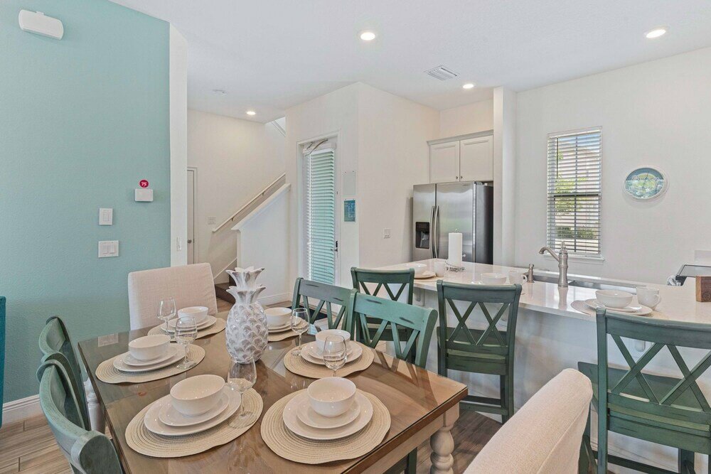 Фото 8000 Lost Shaker Lane