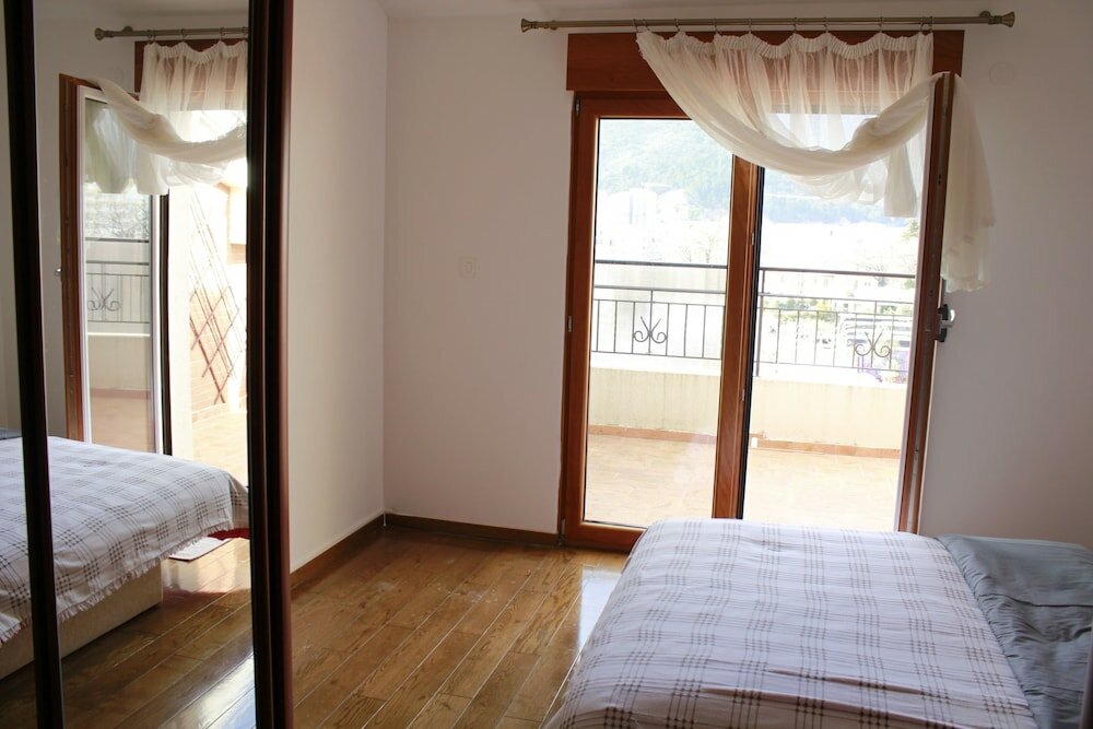 Фото Cozy Family Apartment