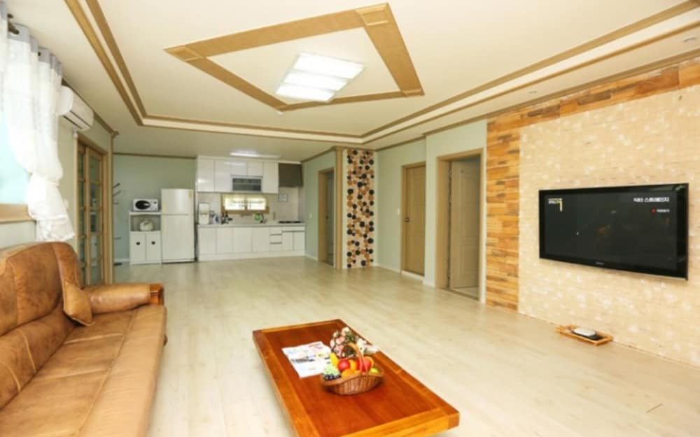 Фото Jeongseon Starjari Pension