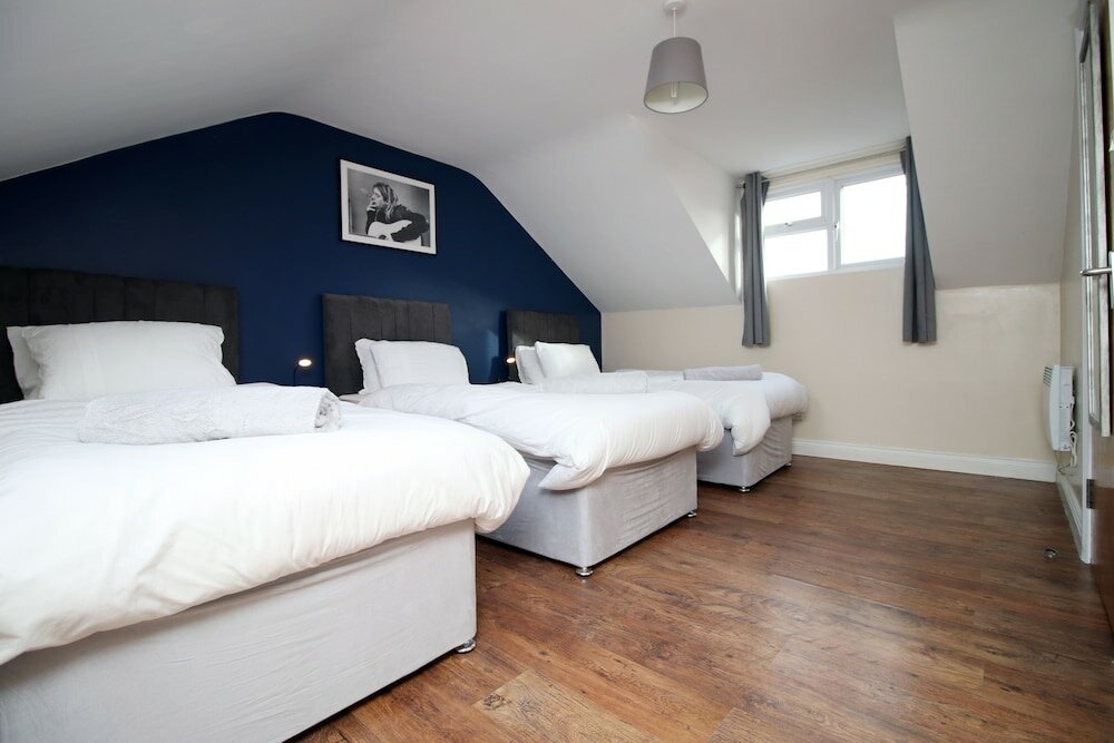 Фото Karah Suites - Church Road II