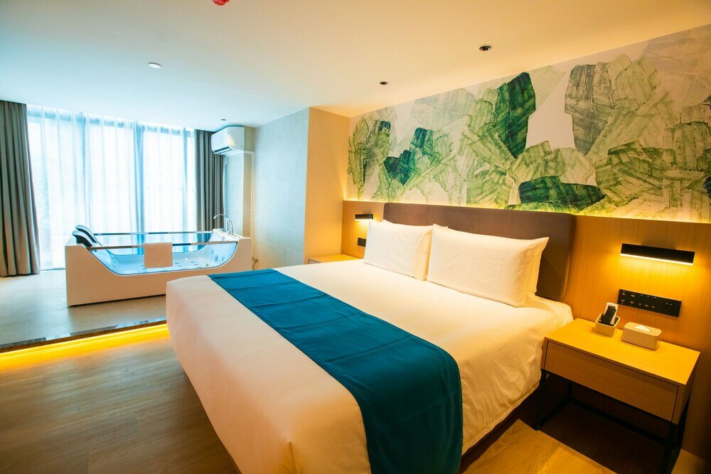 Фото Naive L Executive Apartments Coast City