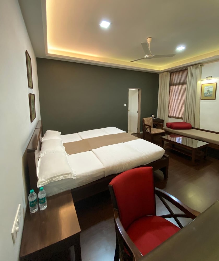 Фото Oyo 749 Hotel Ketan
