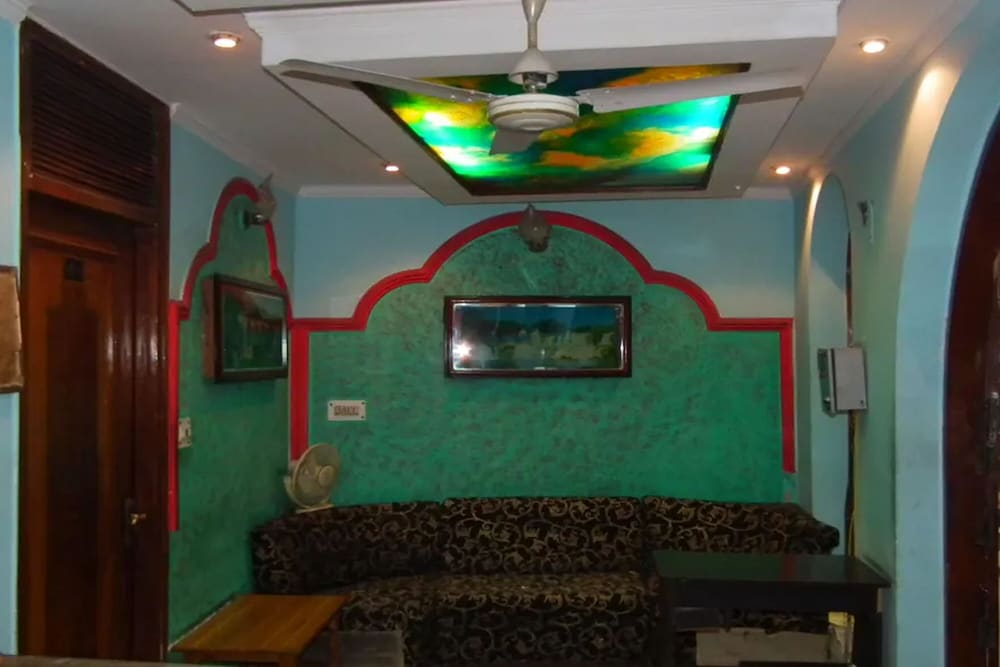 Фото Hotel R. S. International