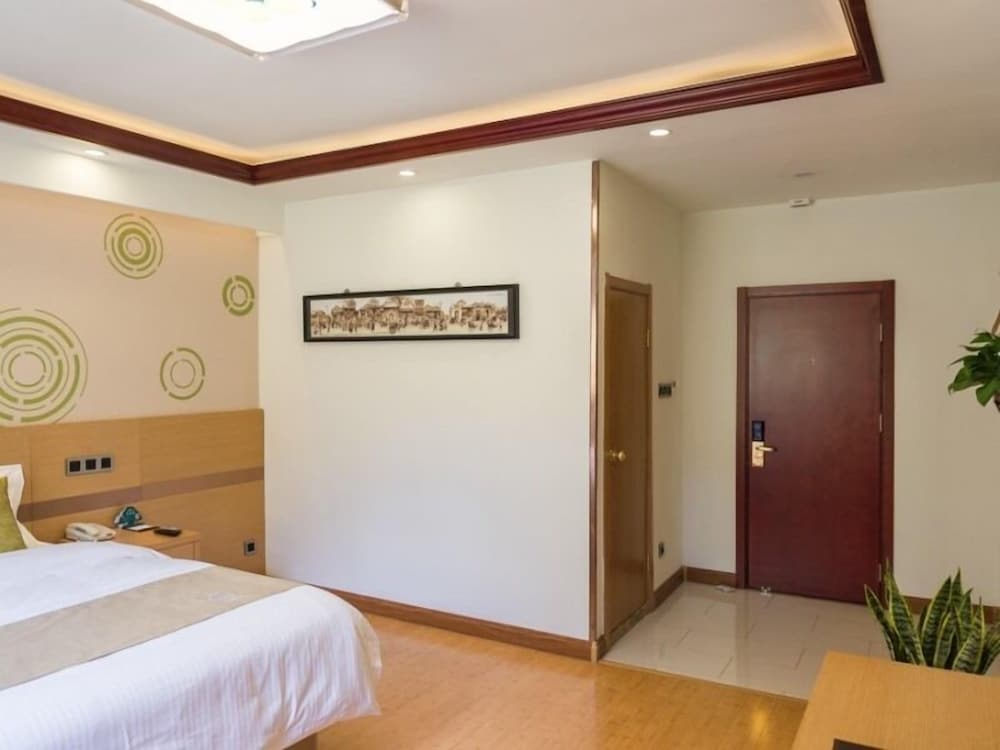 Фото Greentree Inn Beijing Houhai Express Hotel