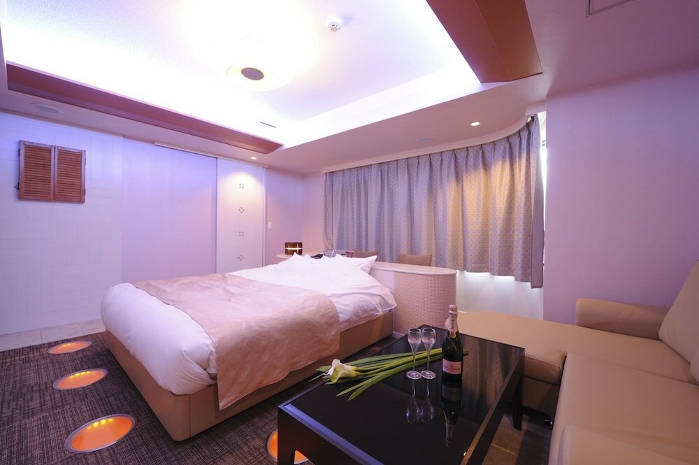 Фото Hotel Iris - Adult Only