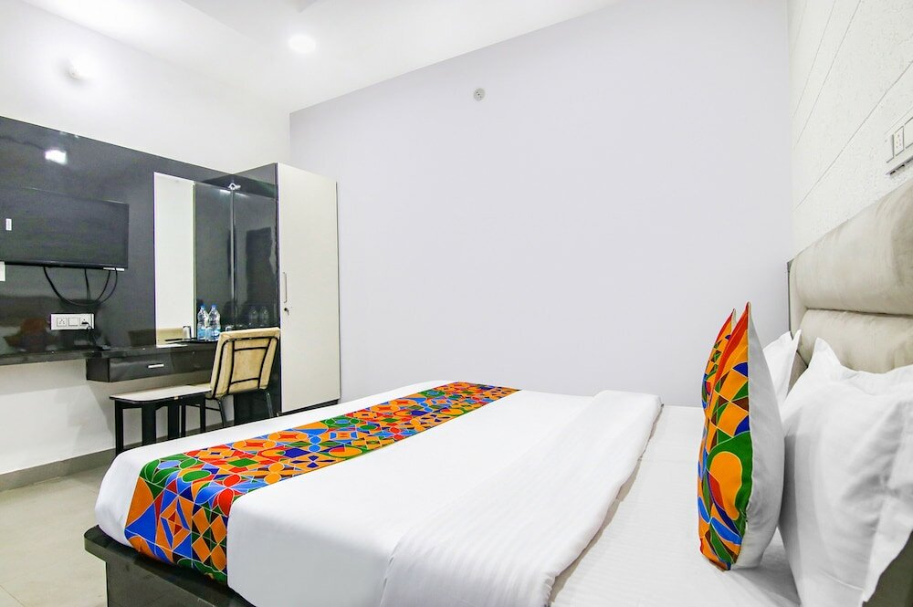 Фото Fabhotel Golden Gate