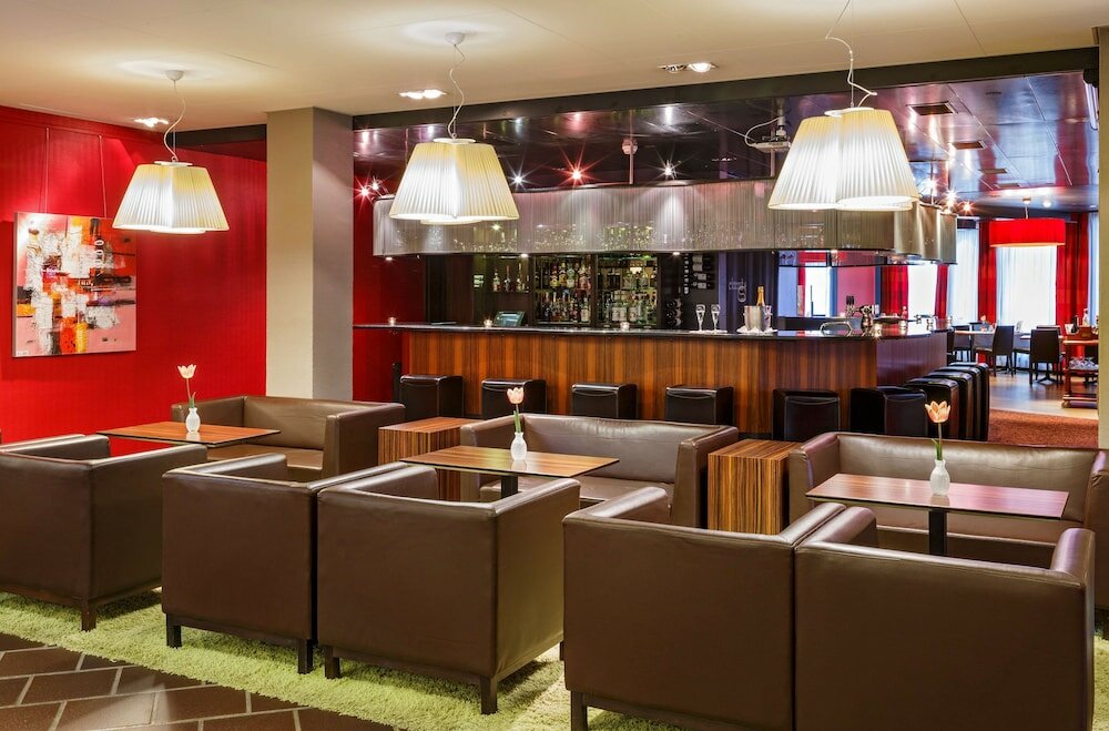 Фото Ramada by Wyndham Baden Hotel du Parc