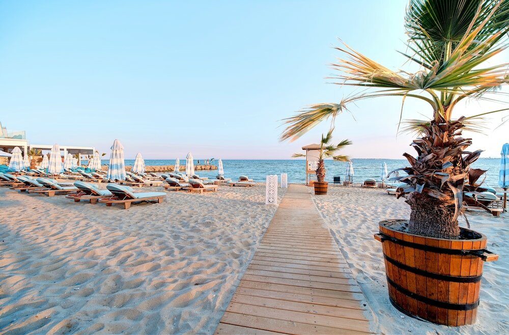 Фото Marty's Beachfront Smart Homes