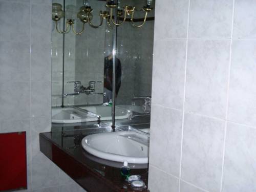 Фото Repos Guest Rooms