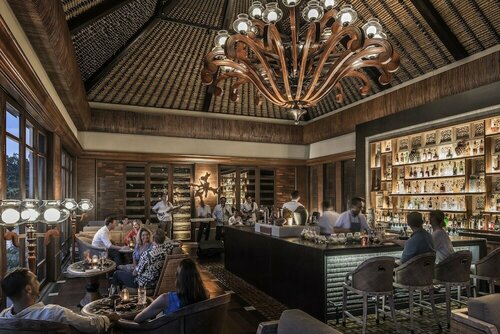 Внешний вид отеля Four Seasons Resort Bali at Jimbaran Bay в Джимбаране, фото 4