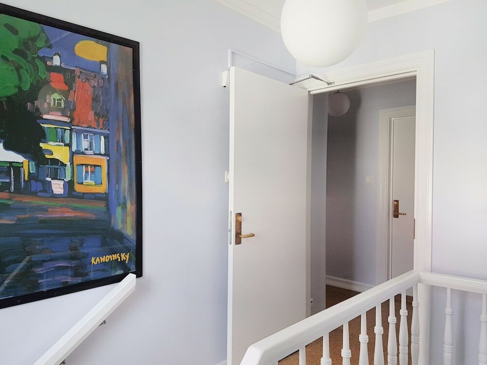 Фото Refurinn Reykjavik Guesthouse - Hostel