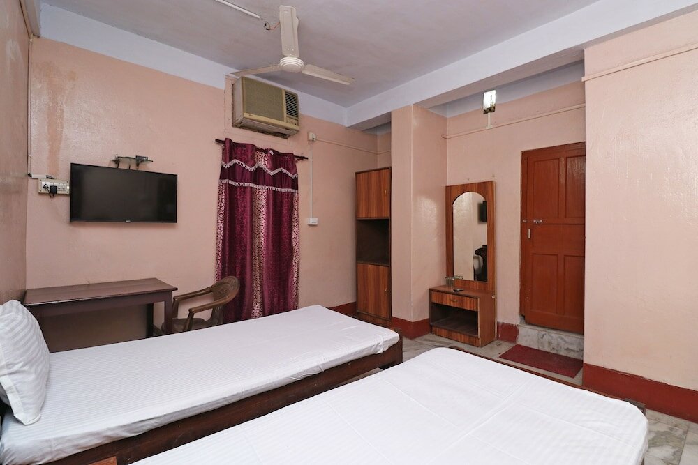 Фото Spot On 41656 Hotel Maruti