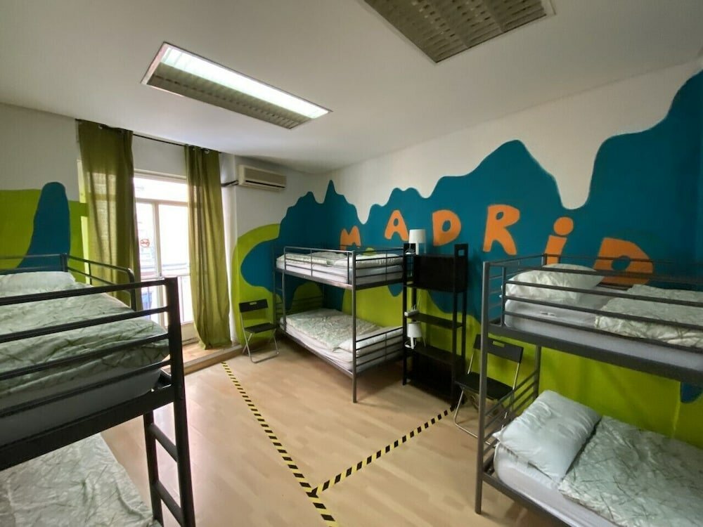 Фото Bed Madrid - Hostel