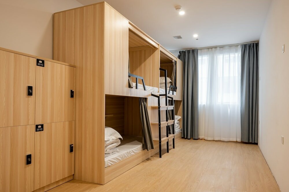 Фото Dayin International Youth Hostel - East Nanjing Road & The Bund