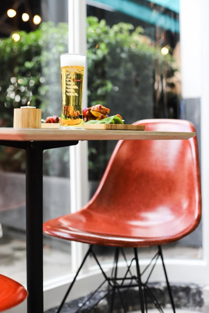 Фото The Bellhop Hotel