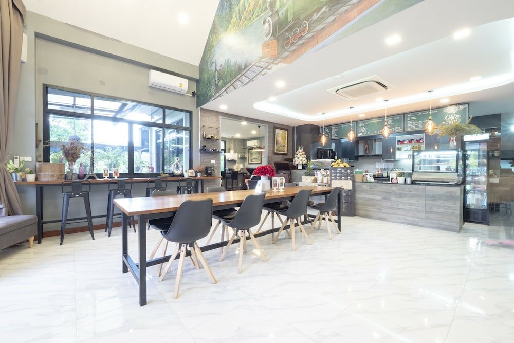 Фото Oyo 75378 Thawapee Resort