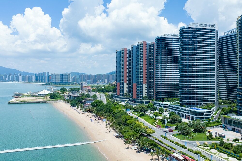 Фото Poltton International Hotel