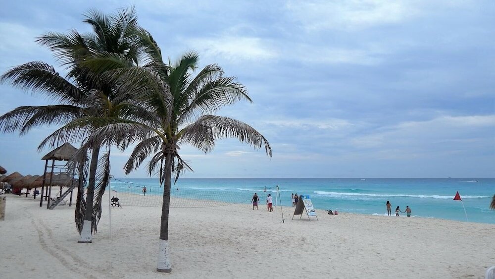 Фото Solymar Cancun Condos