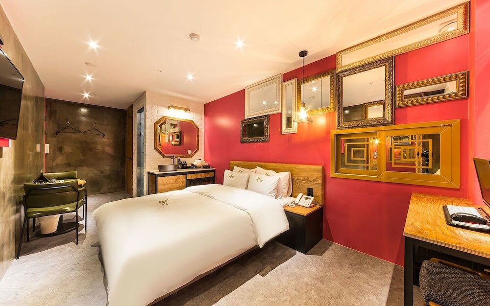 Фото Anyang Beomgye Byeol Hotel