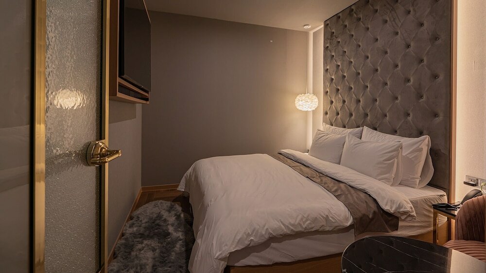 Фото Grand Bern Hotel