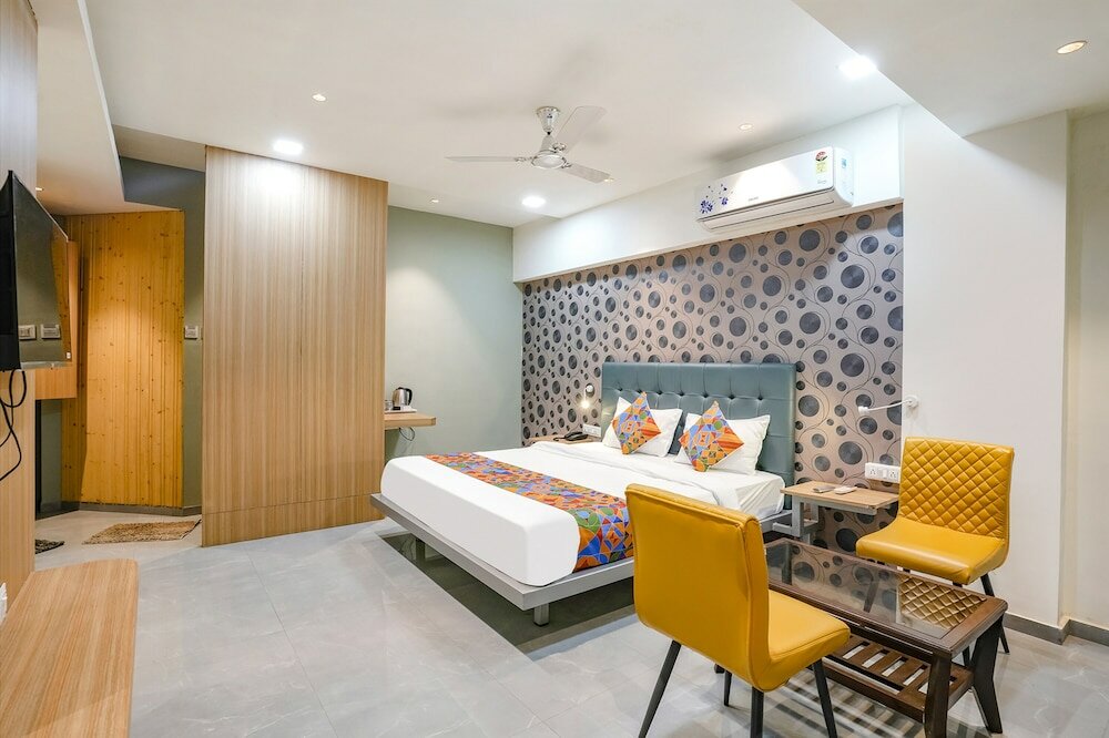 Фото Fabhotel Arc Palace