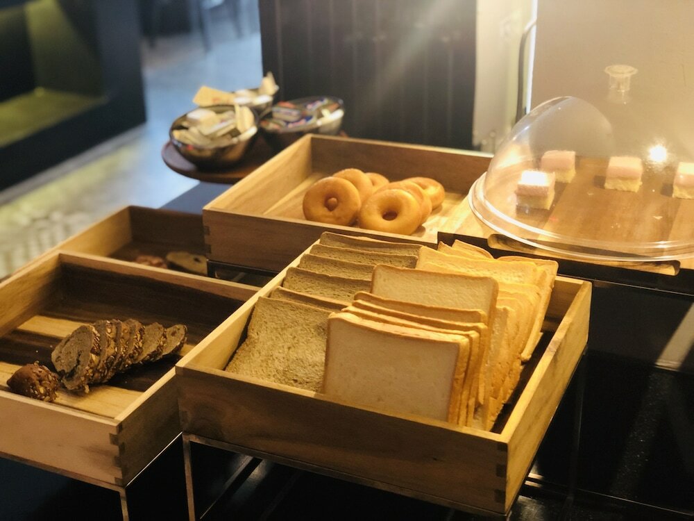 Фото Jinmao Hotel Xian Central