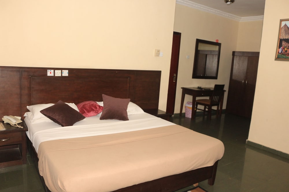 Фото Liz Ani Hotel Annex