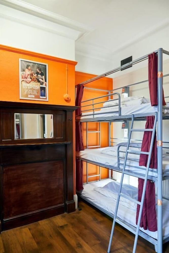 Фото St Christopher's Inn Hammersmith