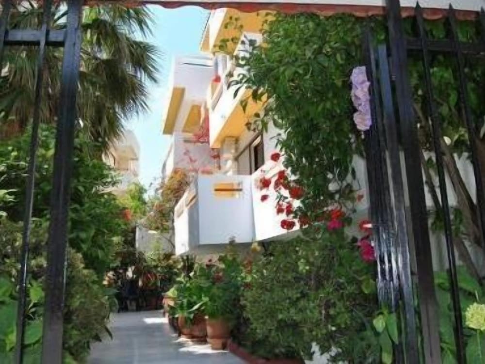 Фото Stergia Apartments