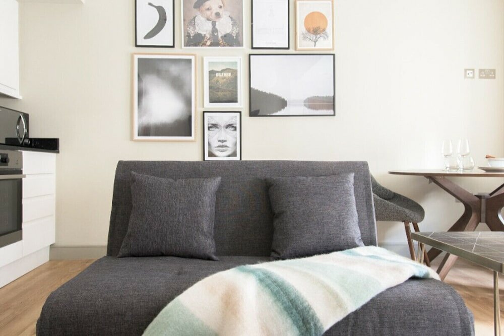 Фото The Mayfair Retreat - Modern & Central 1bdr in 3 Apartments