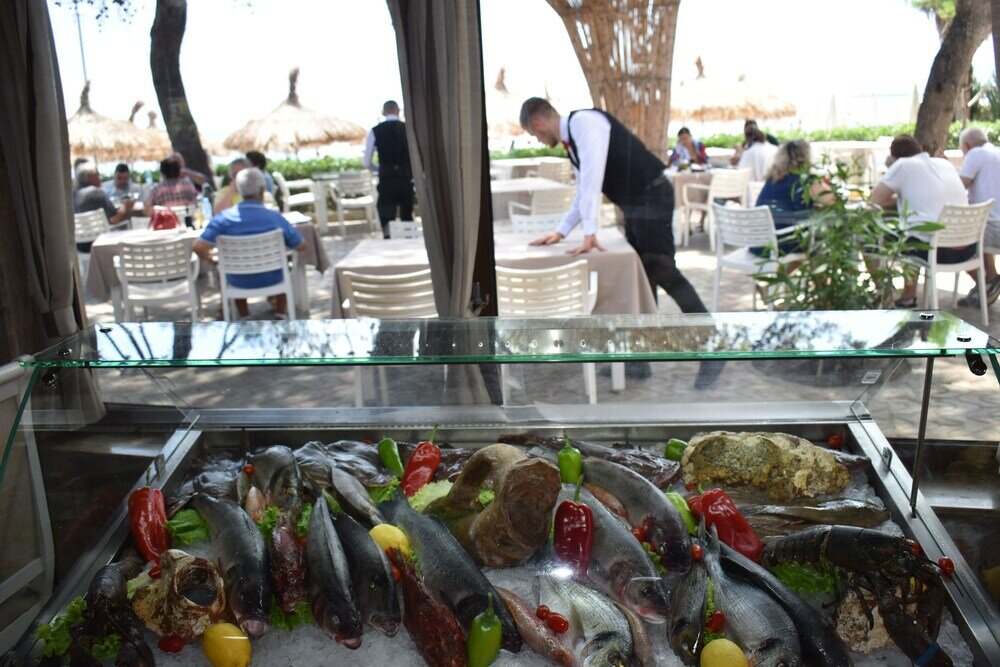 Фото Cosmo Beach Hotel