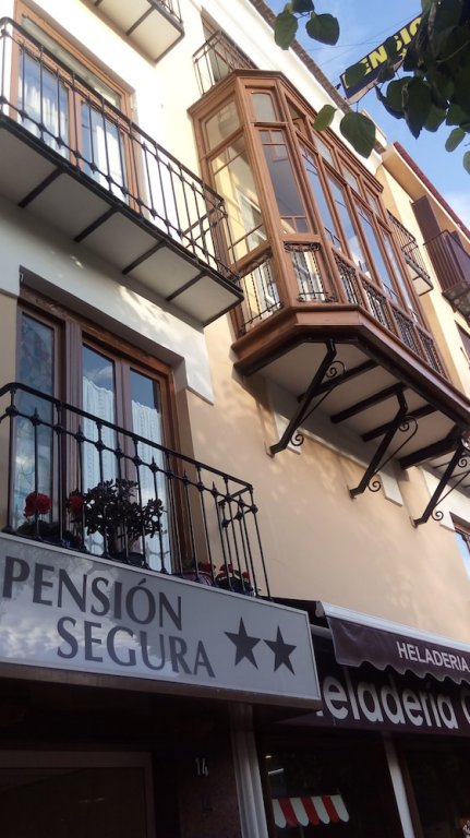 Фото Pension Segura