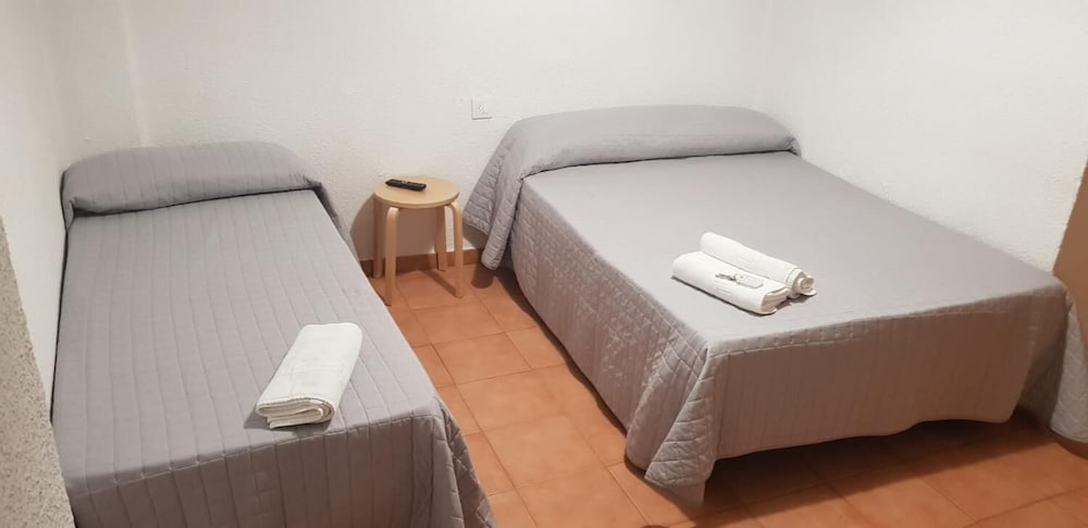 Фото Hostal Plaza de España