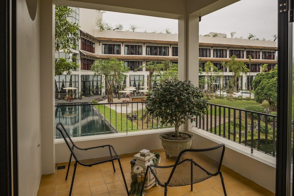 Фото ANhill Boutique