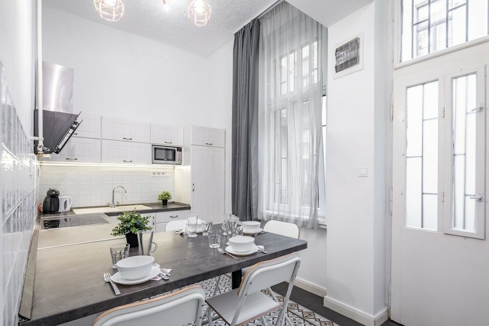 Фото Central Luxury Apartment