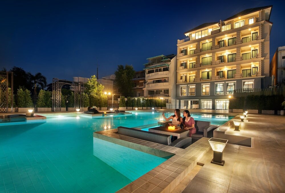 Фото отеля 1