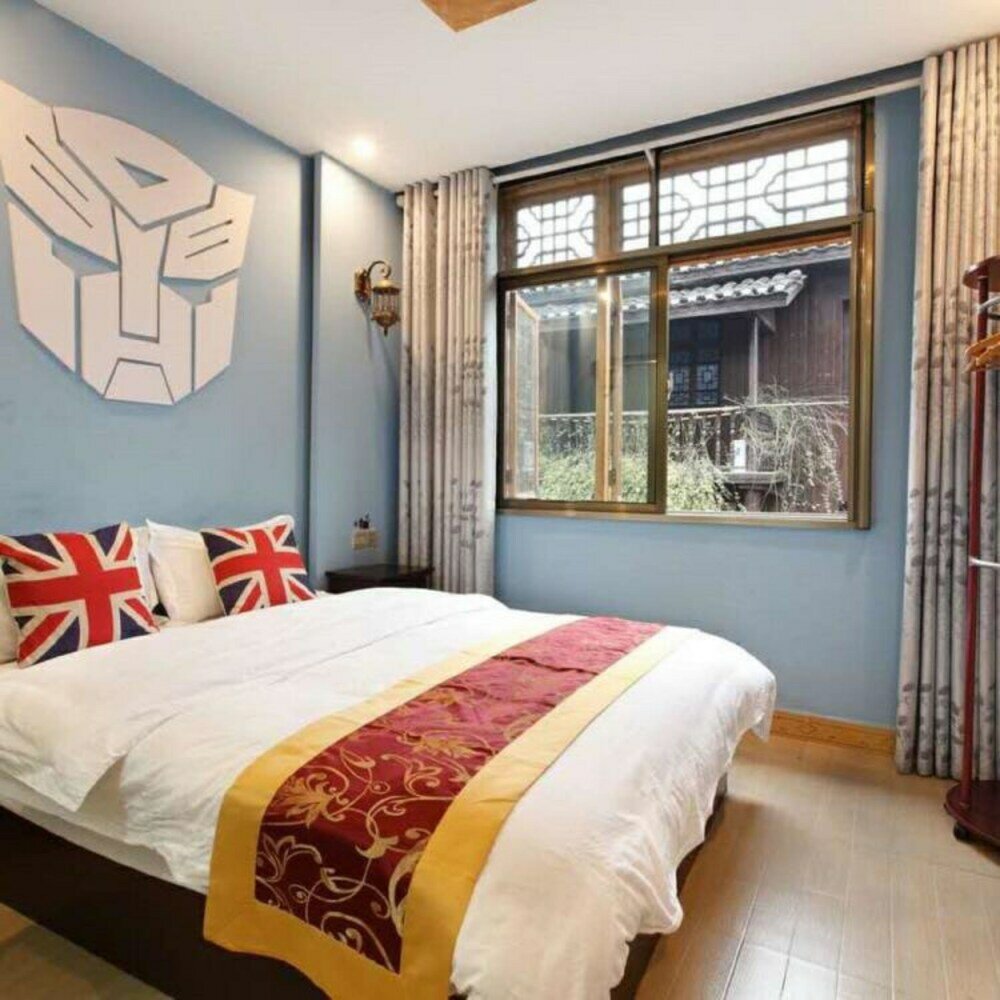 Фото Fenghuang Nanmu Inn No. 1