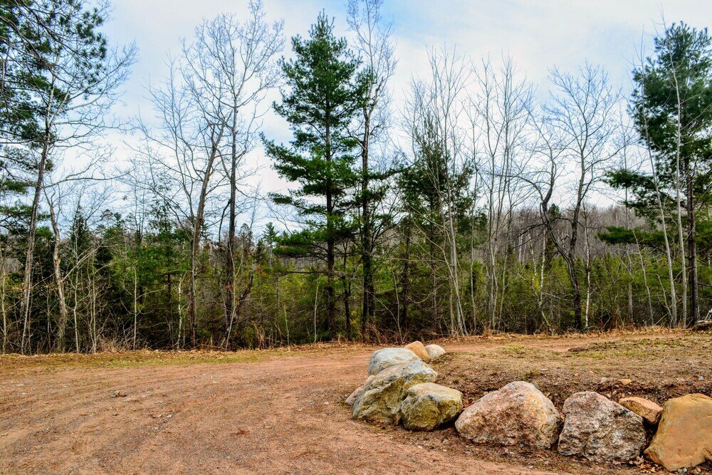 Фото Mitten Lake Hideaway