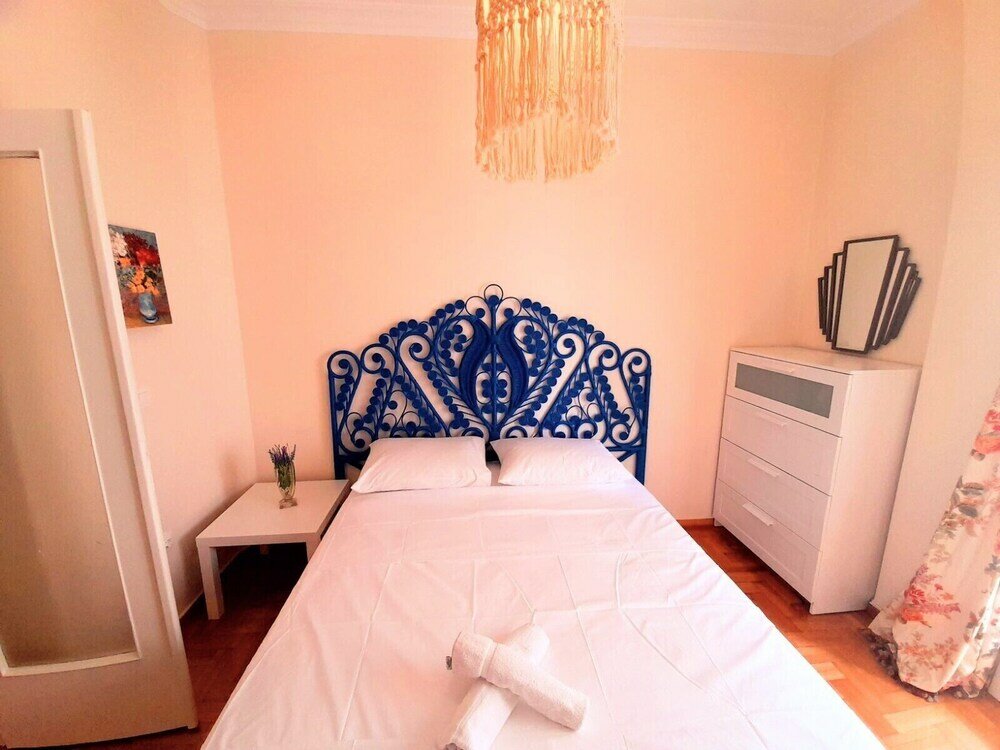 Фото Magnificent Apt under the Acropolis