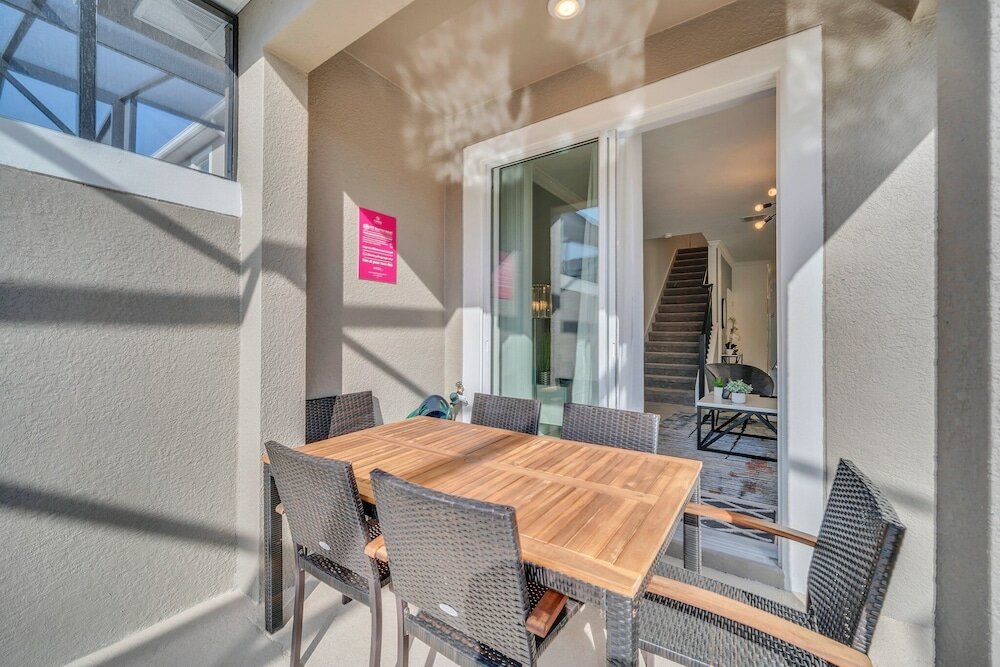 Фото 4200 Paragraph Drive