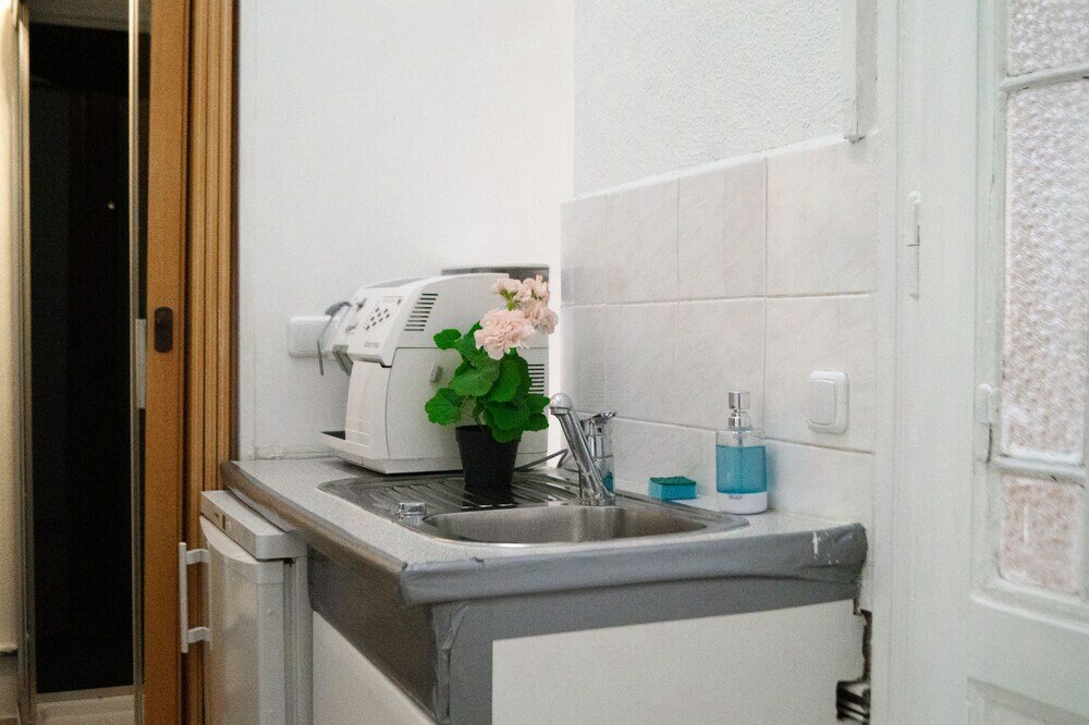 Фото Vibrant Apartment Near Downtown