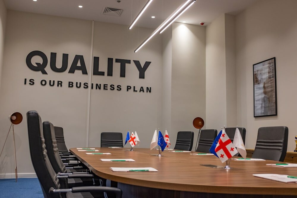 Фото Orbi City Hotel