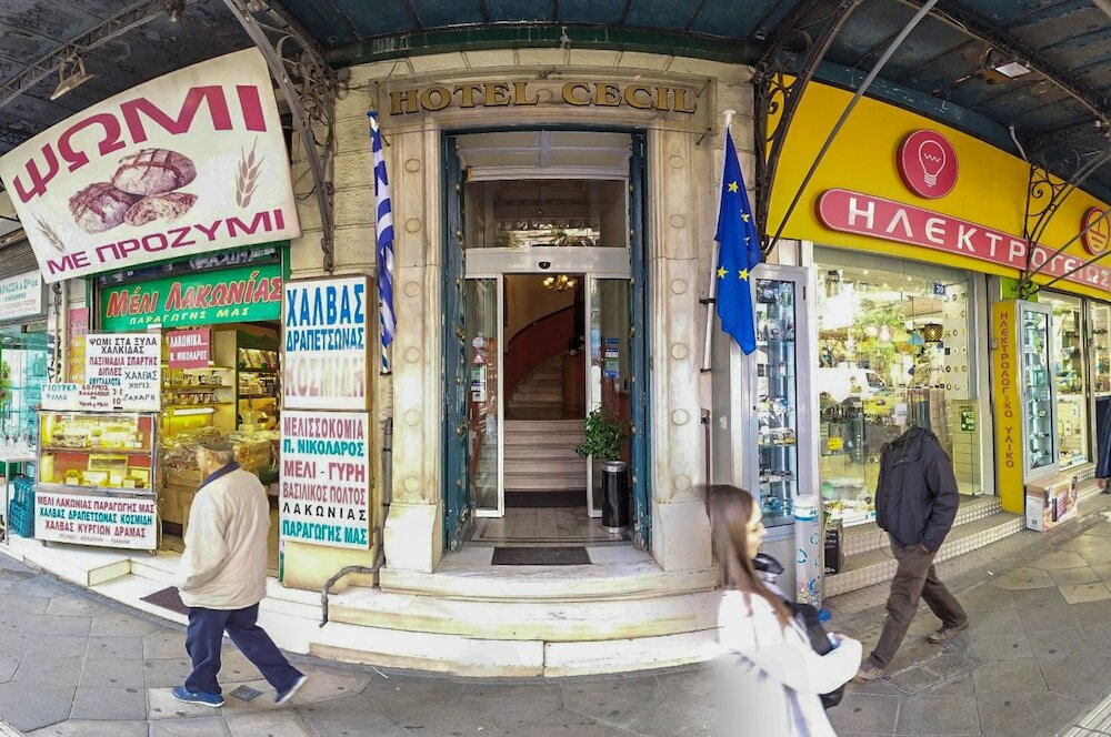 Фото Cecil Hotel